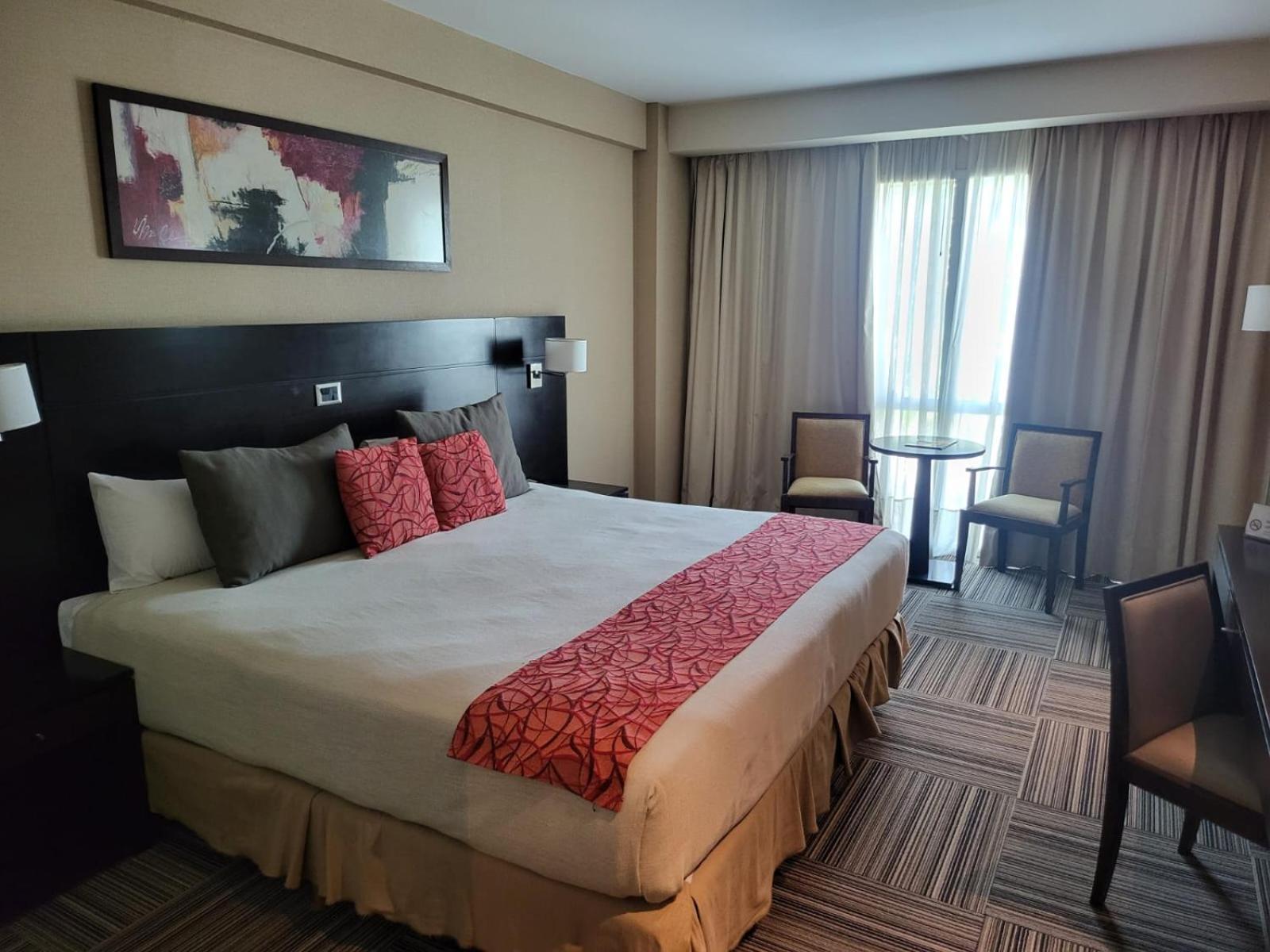 Hotel Howard Johnson Neuquen