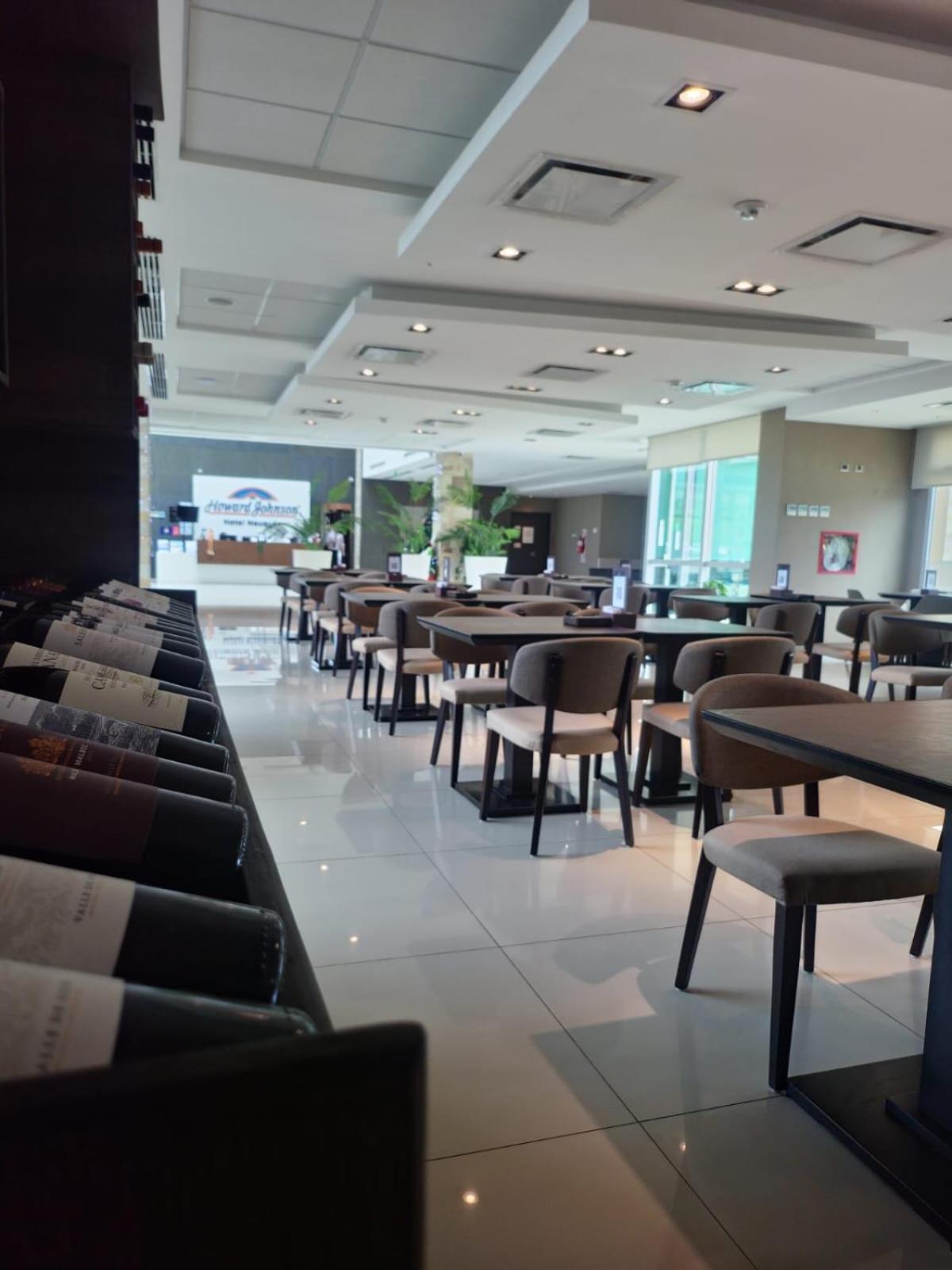 Howard Johnson Hotel Neuquen