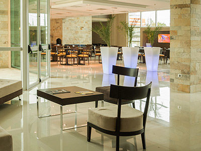 Howard Johnson Hotel Neuquén