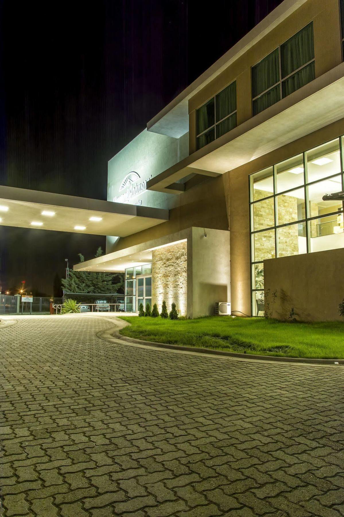 Howard Johnson 4* Neuquen